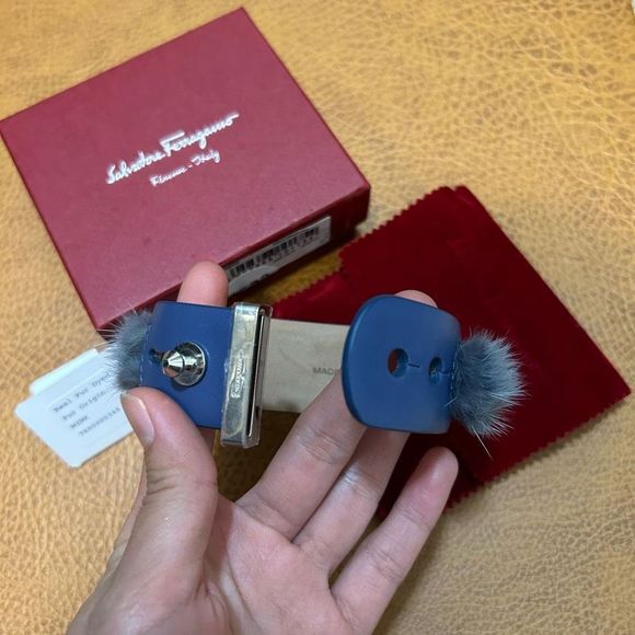 NWT Salvatore Ferragamo Real Fur Dyed Bracelet Blue - Picture 6 of 9